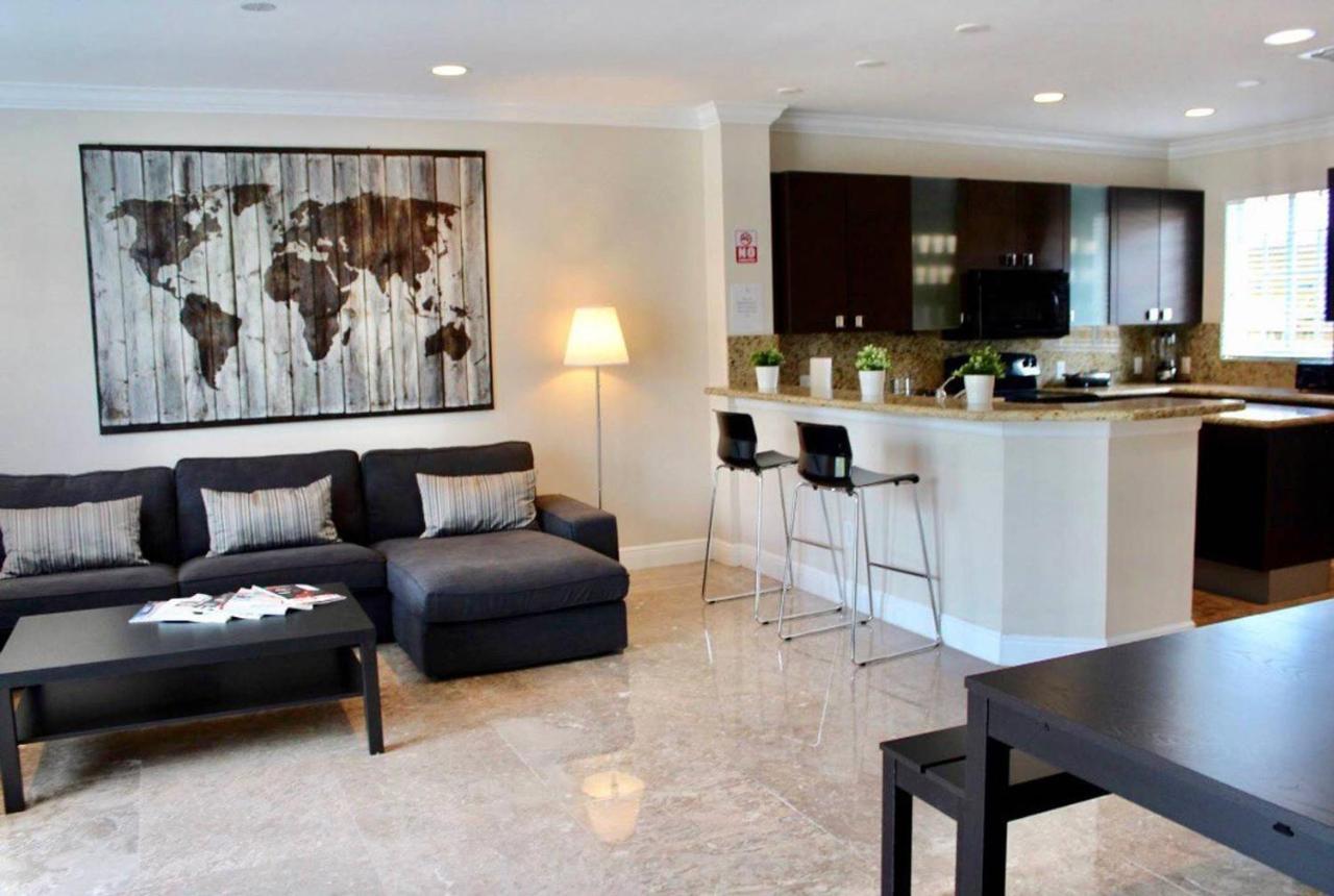 New 4 Bedroom House Close To Everything In Fll#320 Fort Lauderdale Exterior photo
